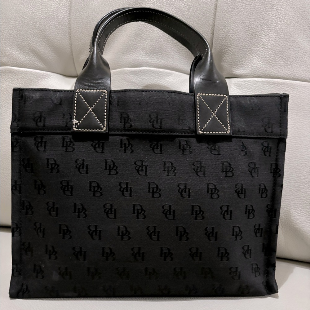 Dooney & Bourke black small tote purse